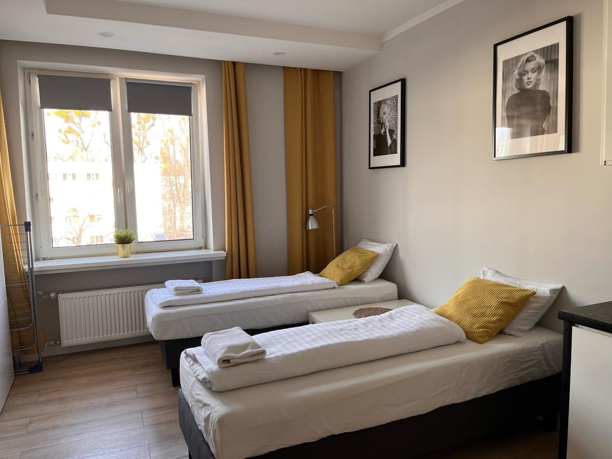 Labo Apartment Solidarnosci Warsaw Room photo